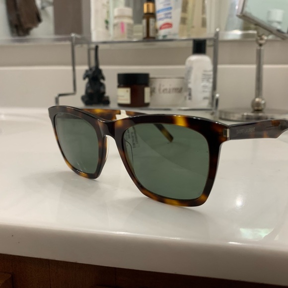 YSL sunglasses- unisex /new - Picture 4 of 4